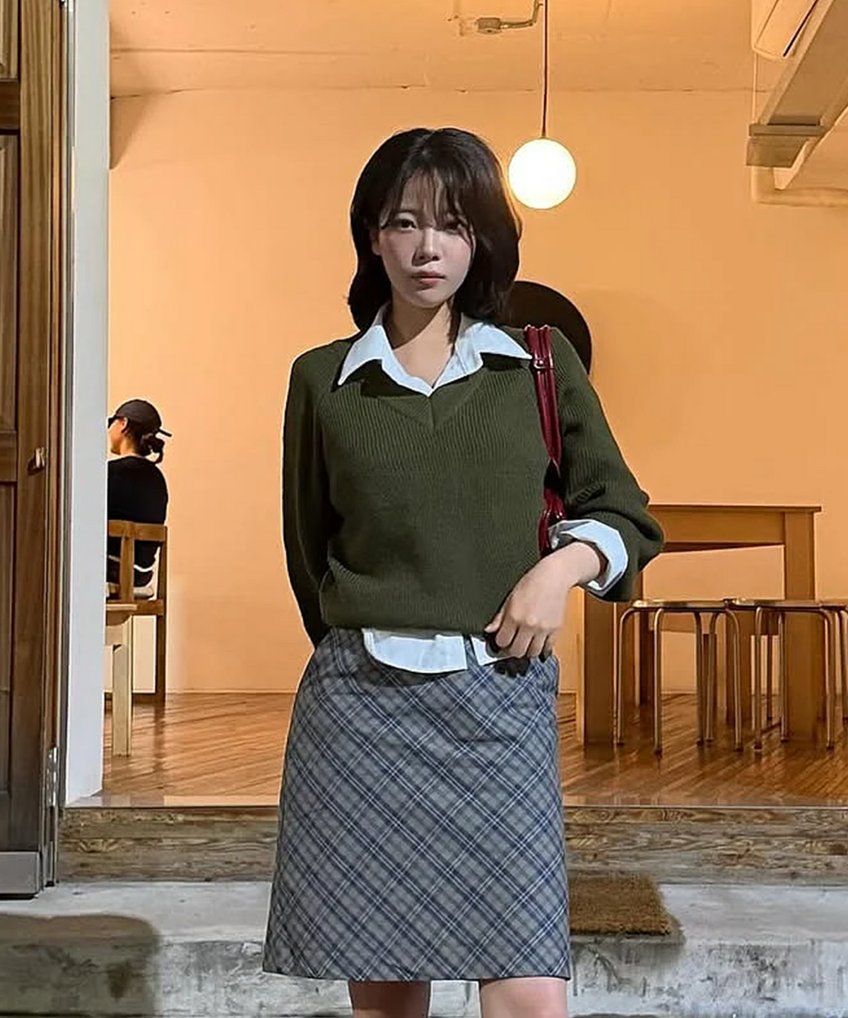 제너럴아이디어(GENERALIDEA) 브이넥 슬릿 하찌 니트 풀오버 [KHAKI] / WBE3L05531