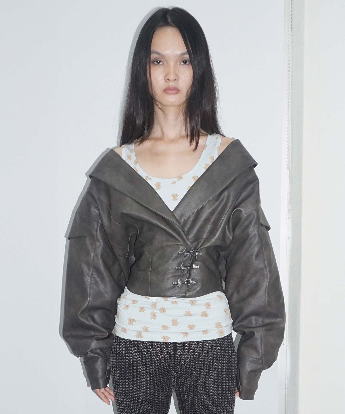 스컬프터(SCULPTOR) Corset Latch Down Jacket Charcoal