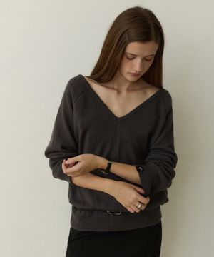 Sensual loose fit reglan v neck knit - charcoal