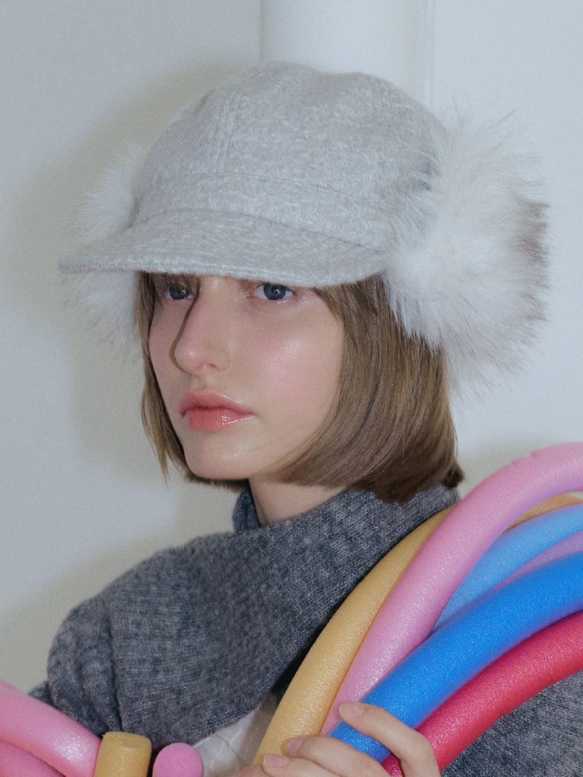 포에지담(POESIEDAME) FUR EARFLAP CAP IN FOGGY GRAY
