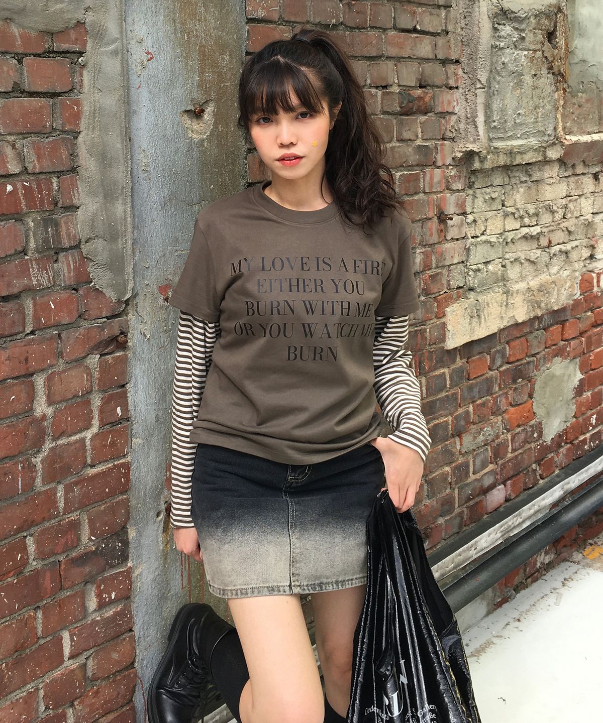 카고브로스 포 우먼(CARGOBROS FOR WOMAN) 레터링 레이어드 롱슬리브 (카키)