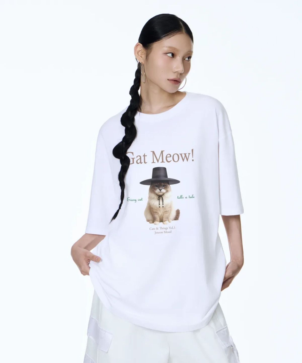 칠 하나 투 구육(71TO96) Gat Meow Overfit T-shirt (White)
