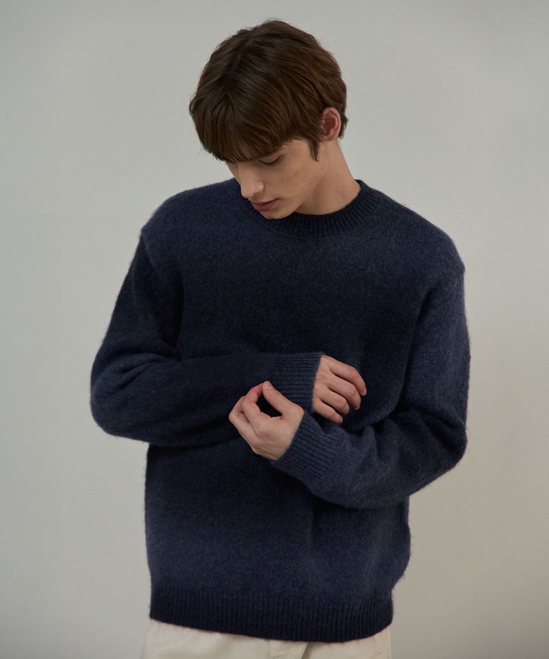 [COUTURE]그라데이션 세미 오버핏 니트