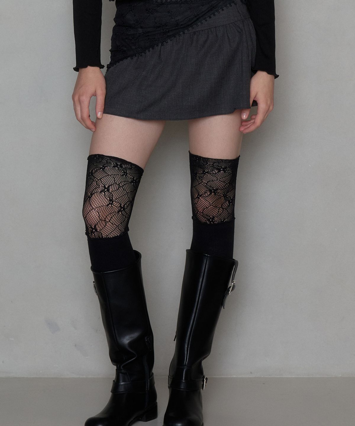 핑크파인애플(PINK PINEAPPLE) HUSH YOKE GATHER SKIRT_GREY