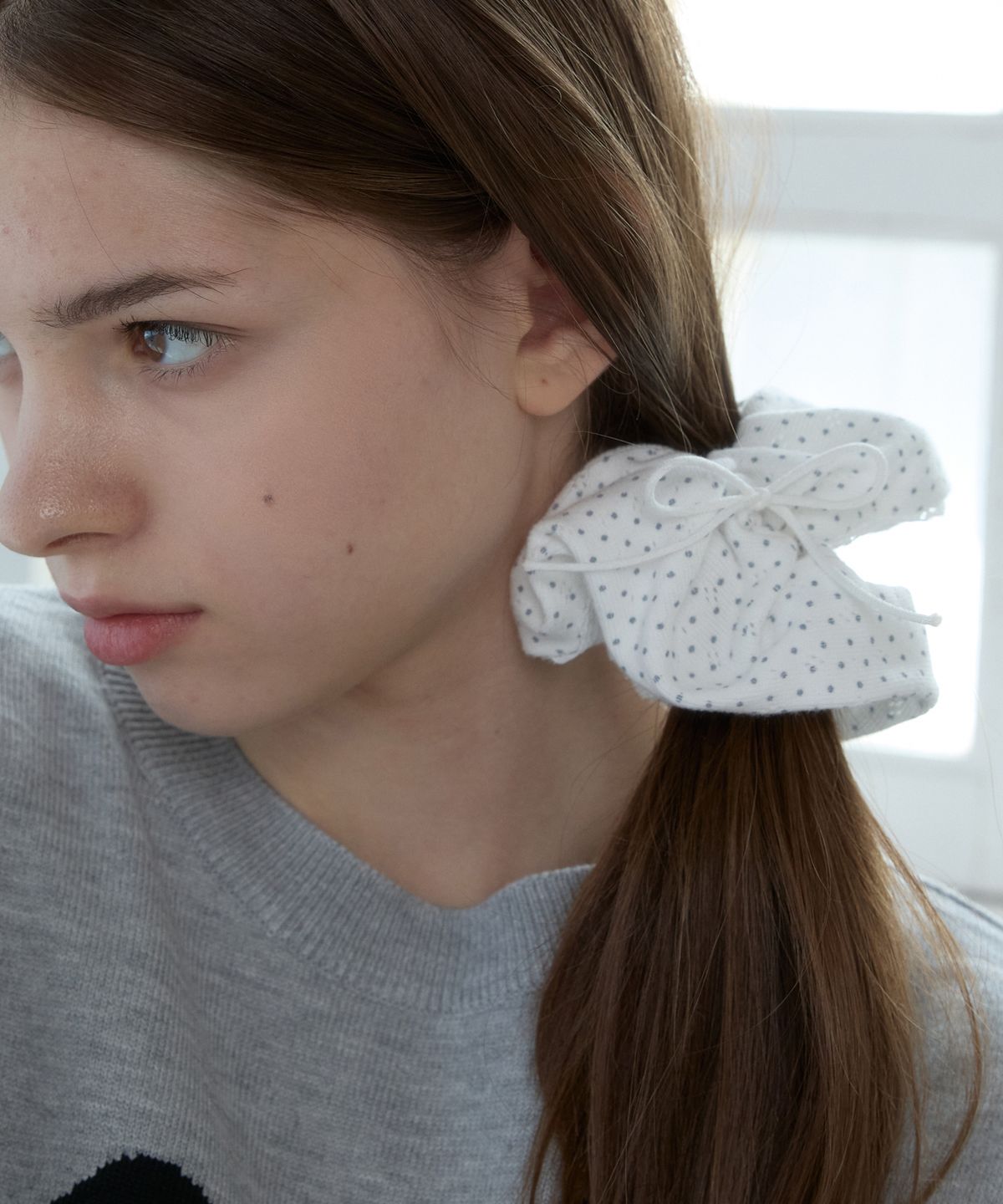 핑크파인애플(PINK PINEAPPLE) JOLLY DOT LACE SCRUNCHIE_IVORY