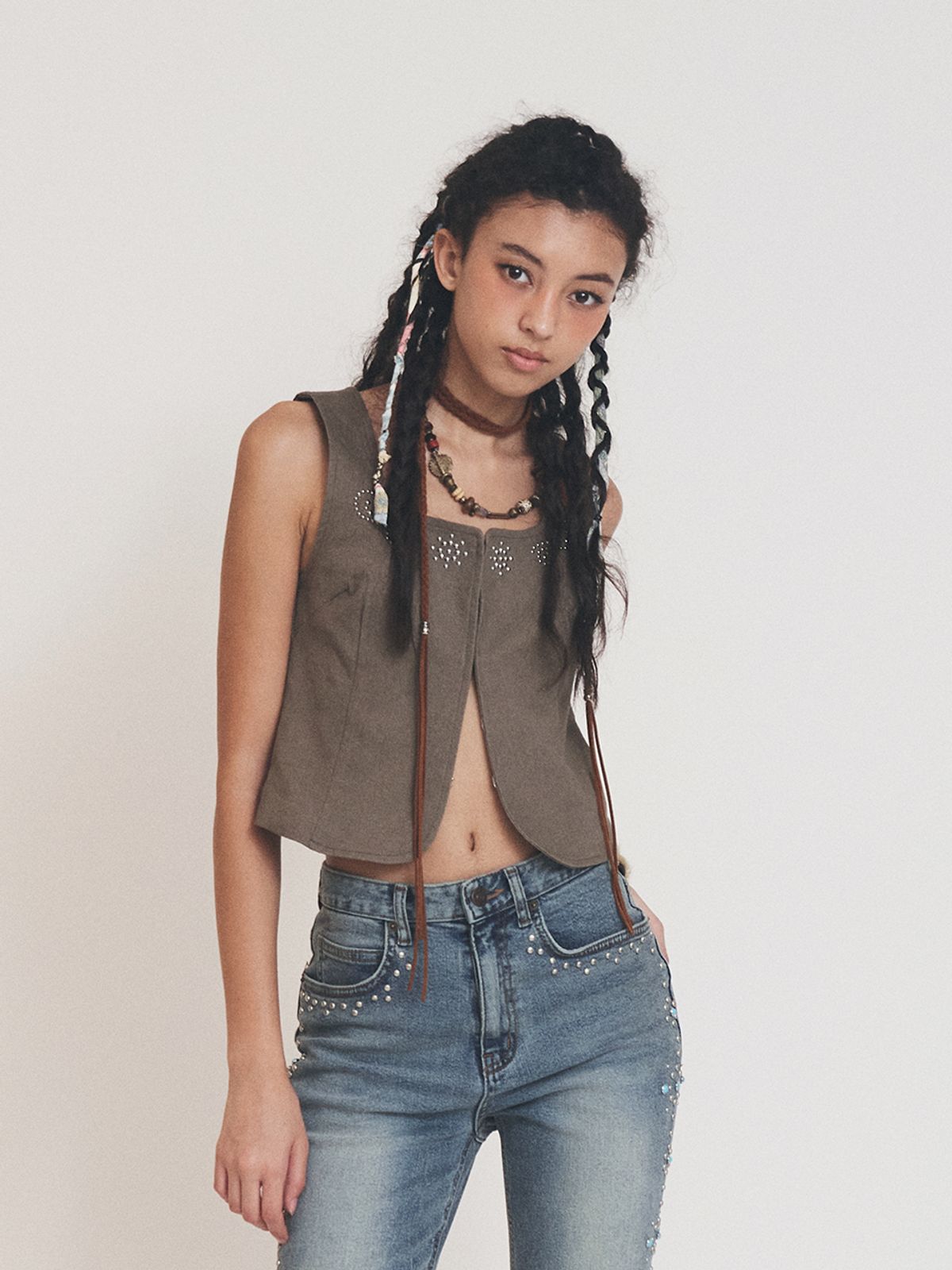 에즈이프 캘리(ASIF CALIE) DESERT HOOK BUSTIER KHAKI BEIGE