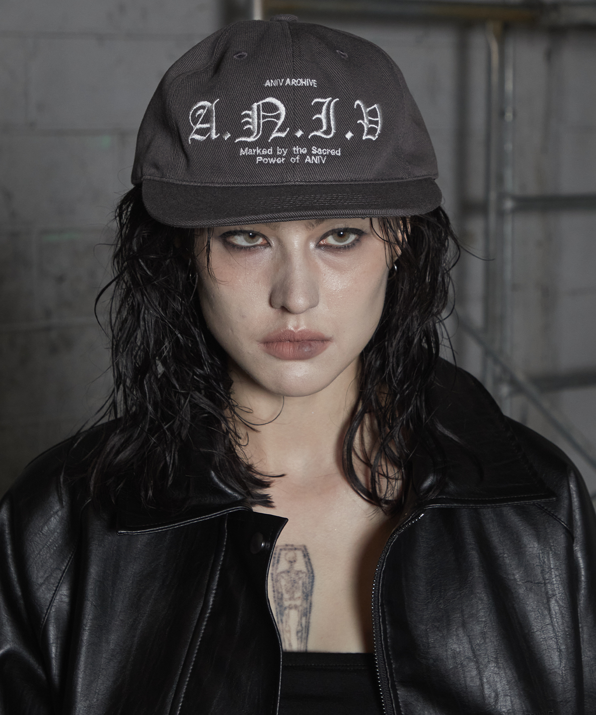 어니브(ANIV) ANIV ARCHIVE CAP CHARCOAL