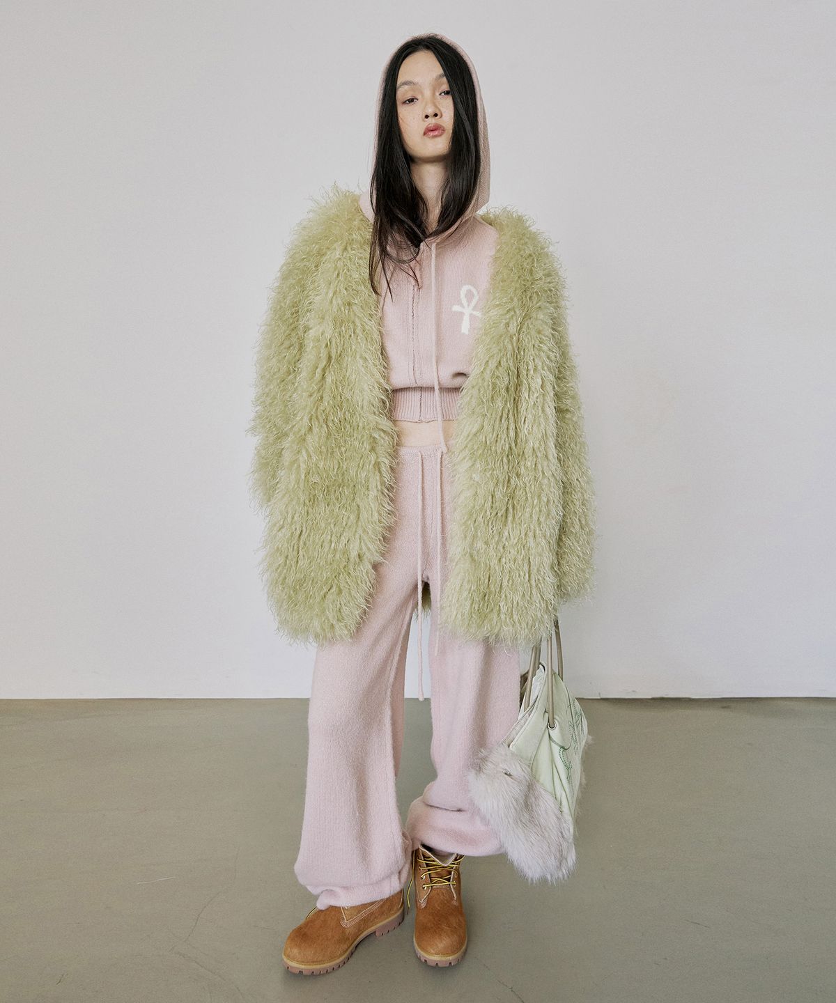 스컬프터(SCULPTOR) Faux Fur Middle Jacket Pale Green
