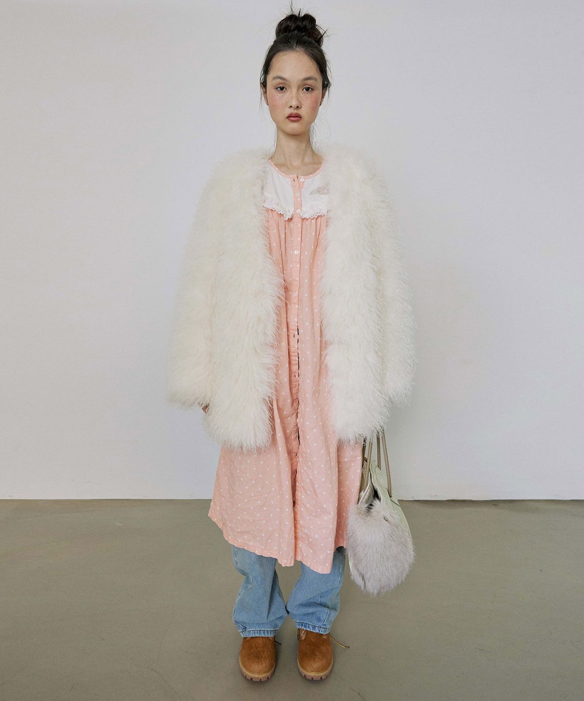 스컬프터(SCULPTOR) Faux Fur Middle Jacket White
