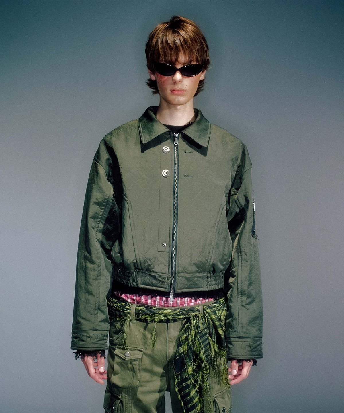베이컨트 아카이브(VACANT ARCHIVE) MEN MATTY QUILTED BOMBER JACKET KHAKI