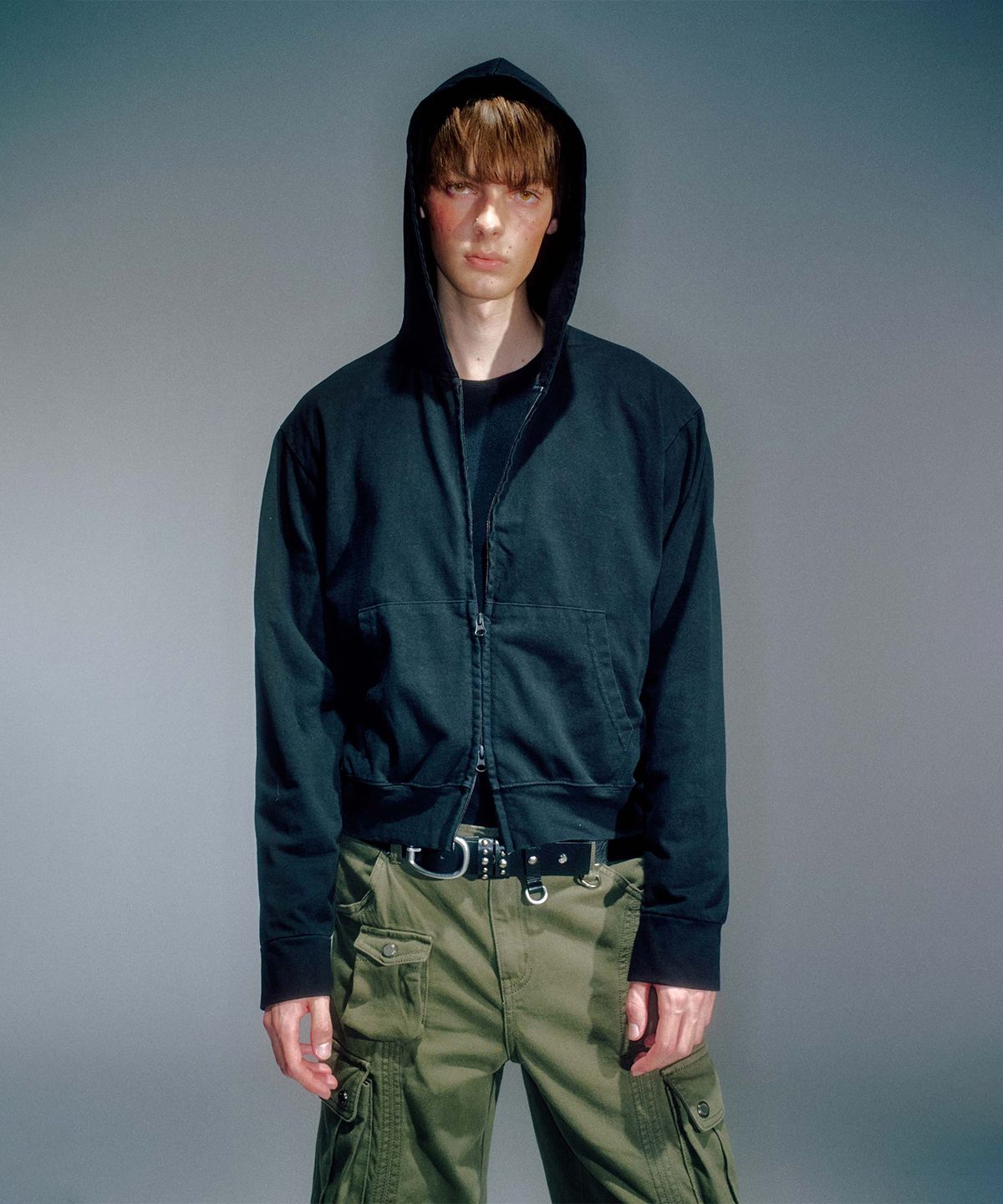 베이컨트 아카이브(VACANT ARCHIVE) MEN WORKSHOP SLIM HOODIE ZIP-UP BLACK