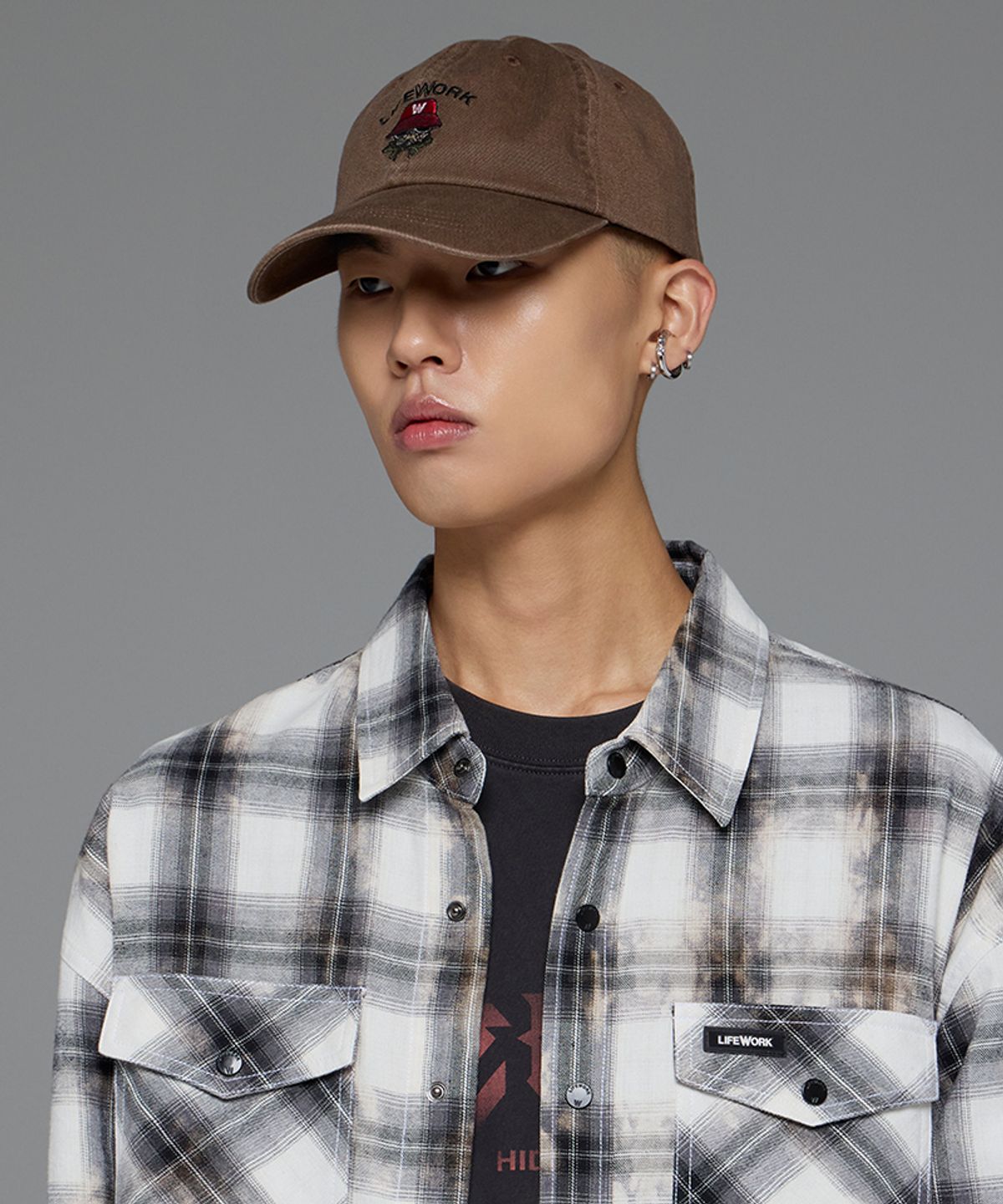 라이프워크(LIFEWORK) 공용) 힙독 자수 볼캡