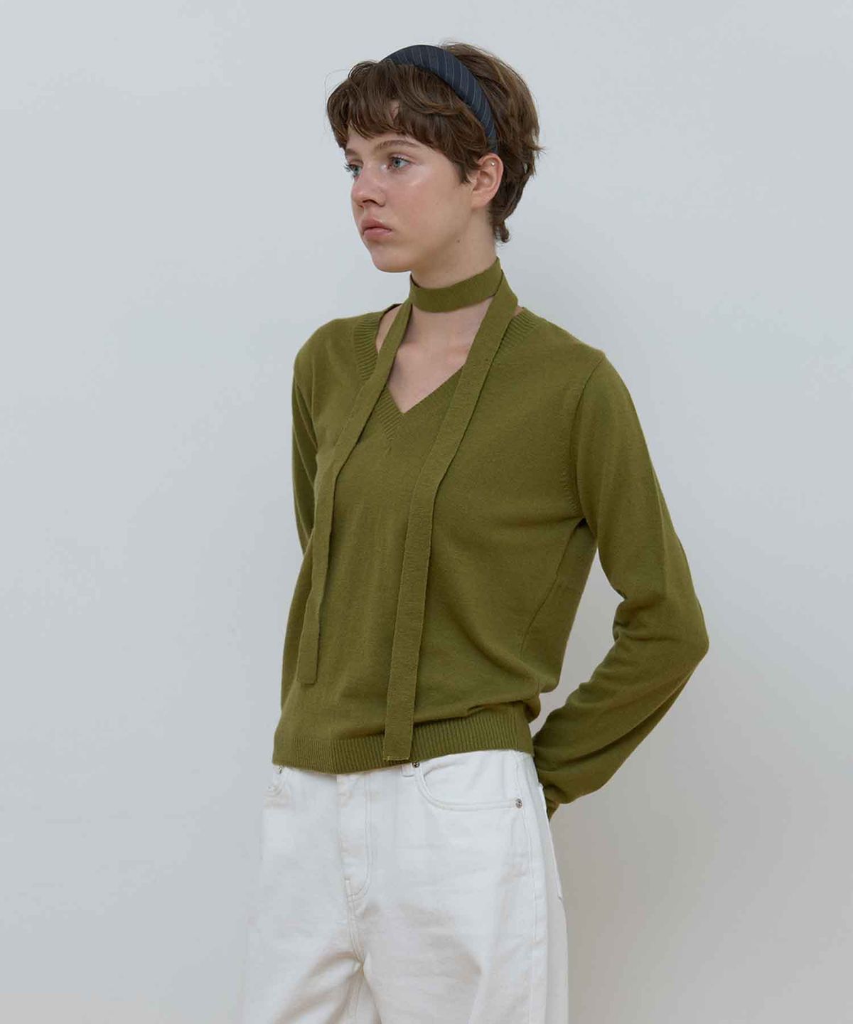 마조네(MA JOURNÉE) TIE SET V-NECK CASHMERE KNIT_OLIVE