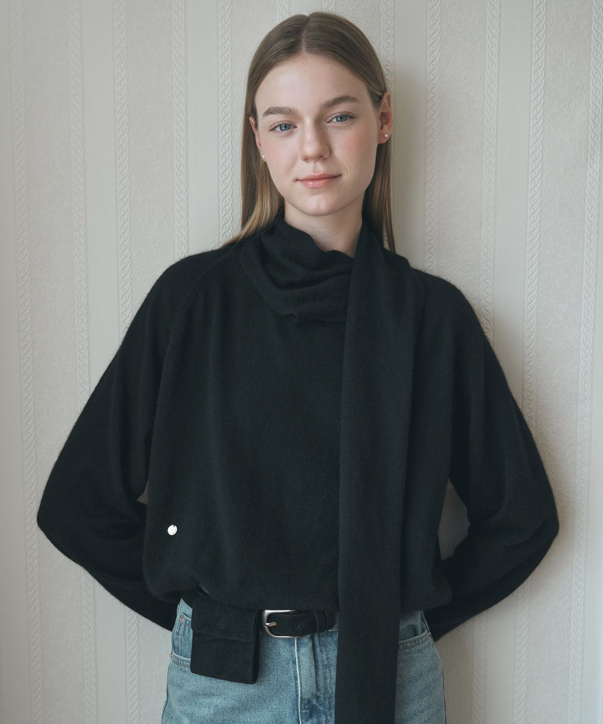 논로컬(NONLOCAL) Scarf Draping Knit Top - Black