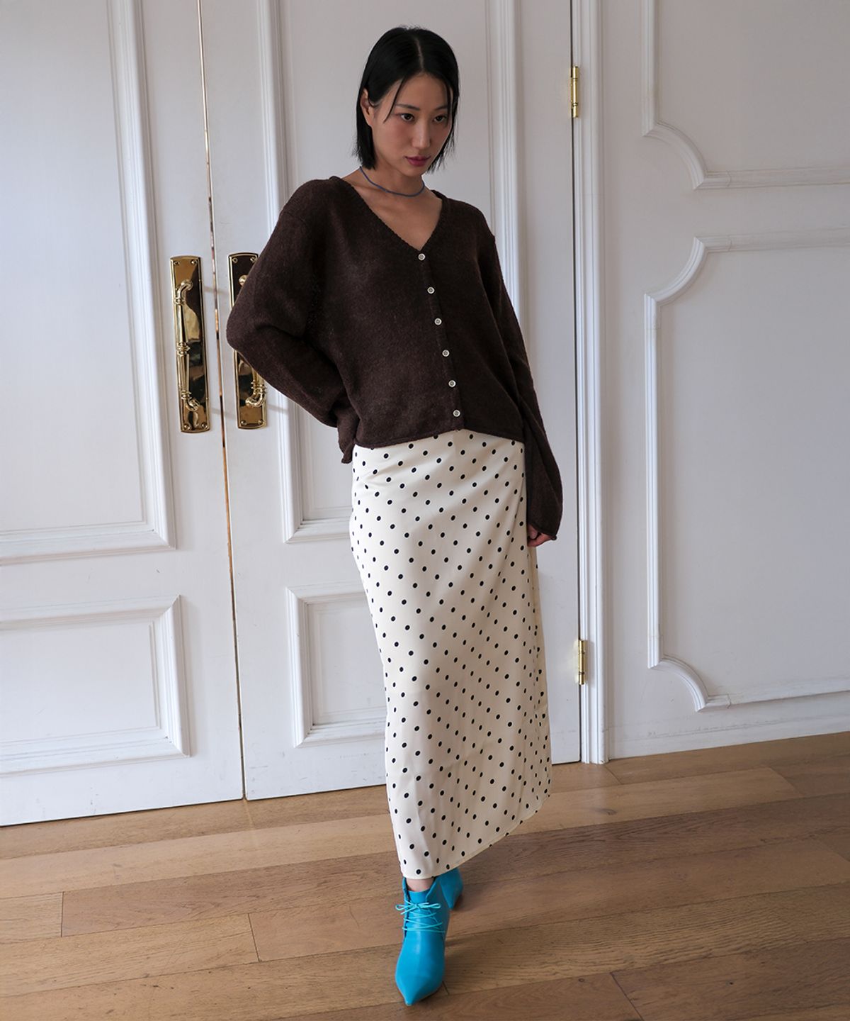320쇼룸(320SHOWROOM) V-Neck Button-Up Wool Alpaca Knit Cardigan Brown