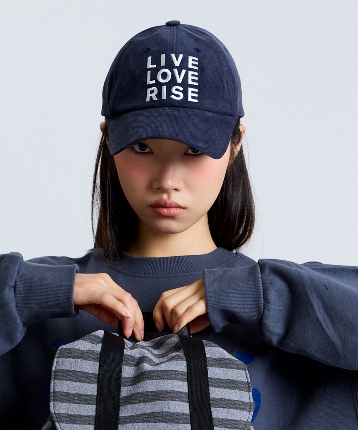 마크니(MACNI) CORDUROY LLR DEEP BALL CAP DARK CHARCOAL