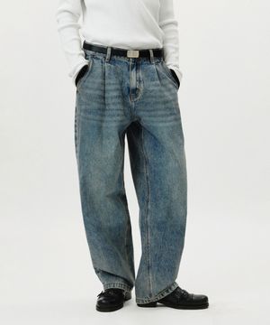 Pintuck Washing Curved Jeans (Sand Blue)