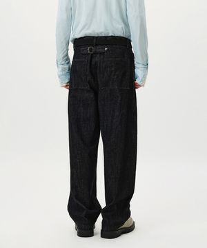 Cinchback Wide Balloon Jeans (Black)