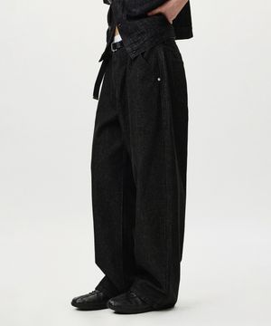 Non-Fade Wide Balloon Jeans (Black)