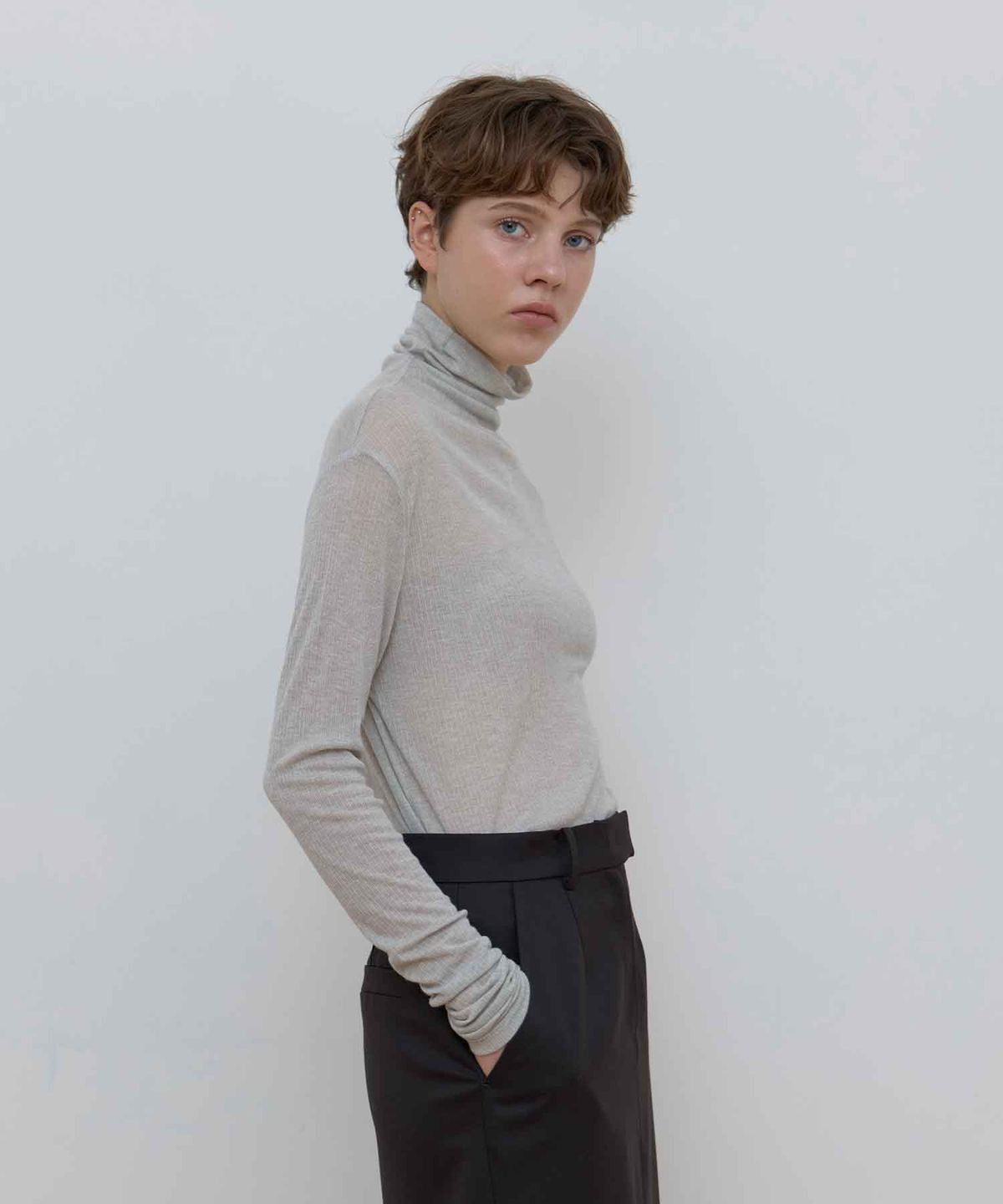 마조네(MA JOURNEE) BASIC TURTLE NECK TOP_LIGHT GREY