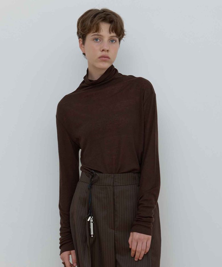 BASIC TURTLE NECK TOP_BROWN