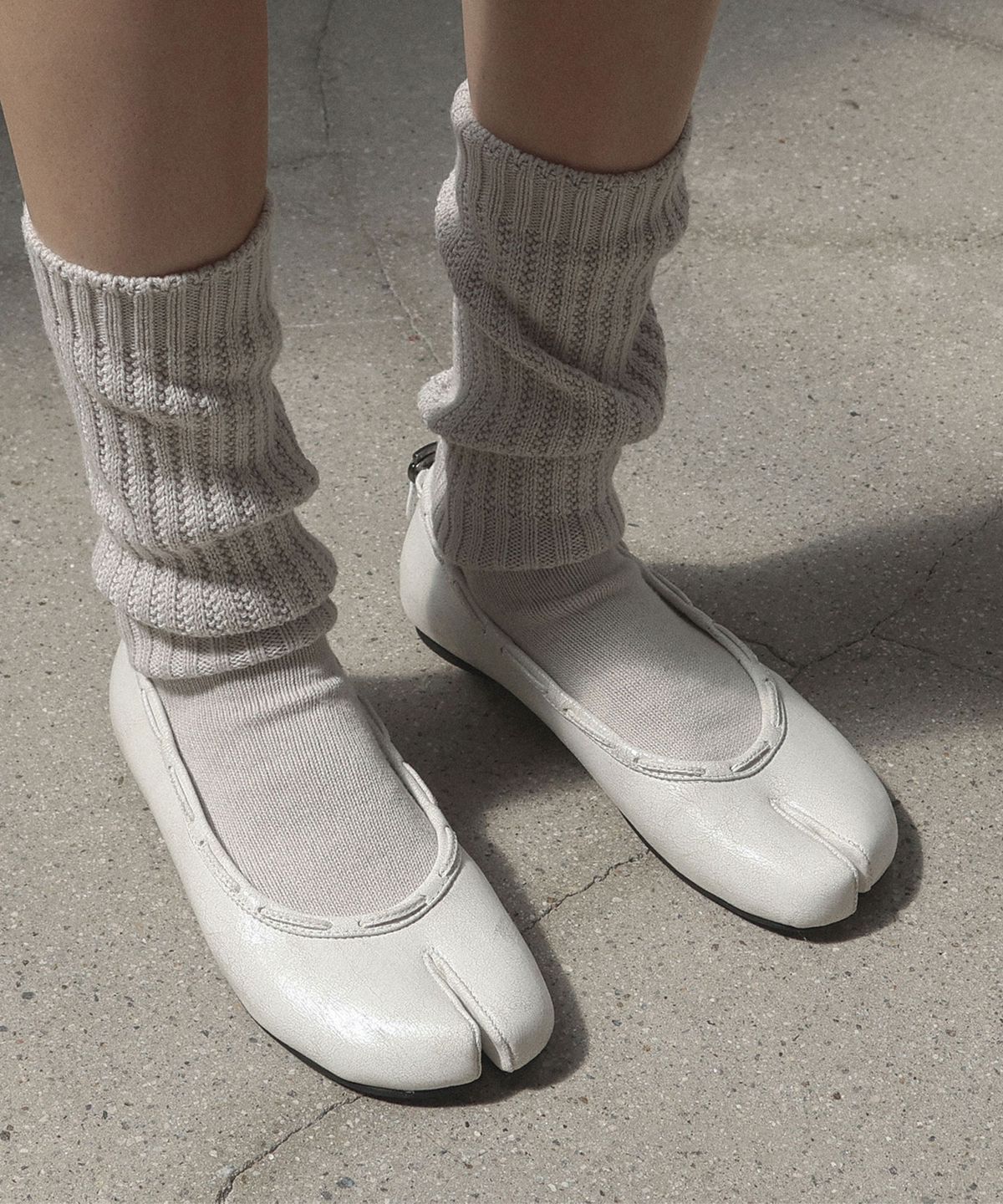 페이즈(PAES) Leather String Flat / Vintage White