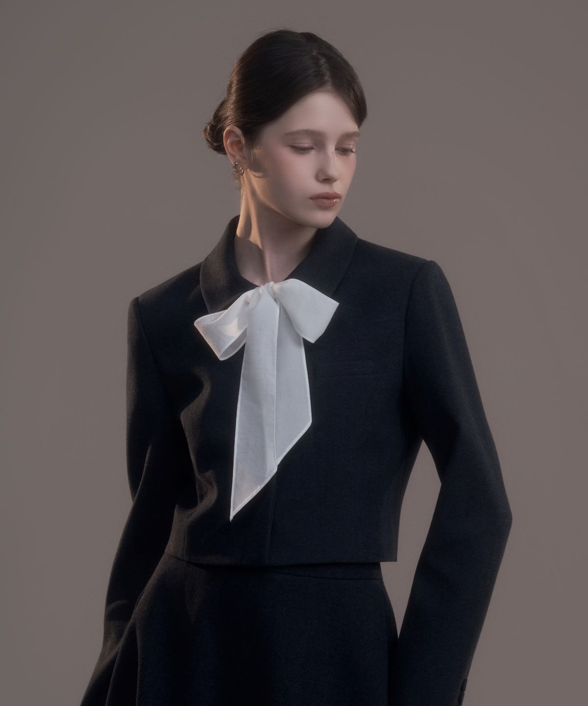 마우솔레움(MAU SOLEUM) Sheer Long Scarf-Black,White