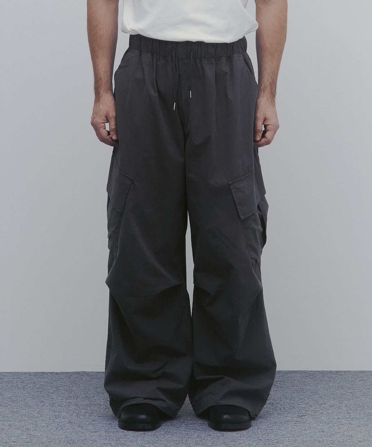 앤드어게인(ANDAGAIN) 윈터 코튼 와이드 카고 팬츠 (다크 그레이
