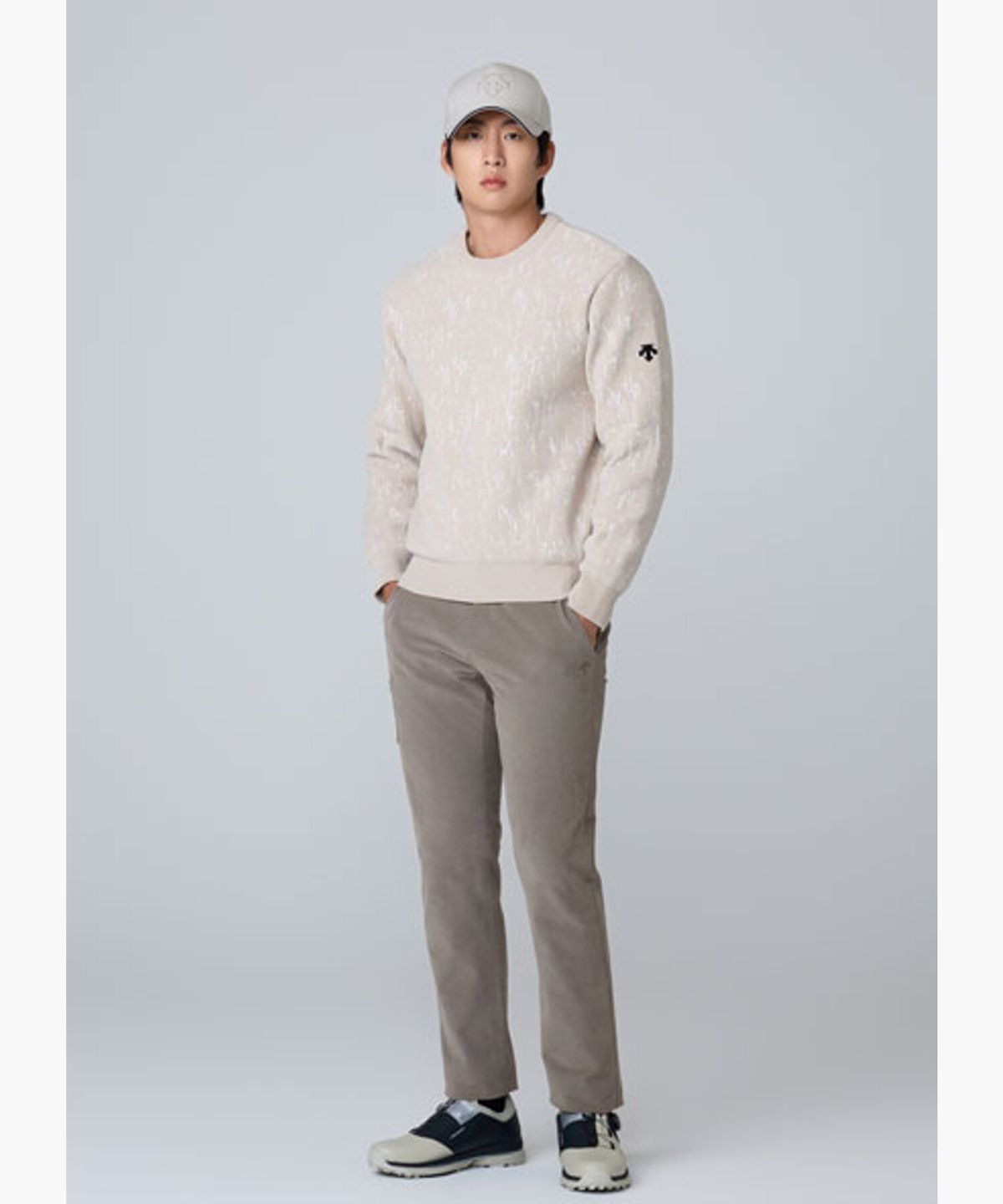 데상트 골프(DESCENTE GOLF) 남성 몰스킨 슬림핏 팬츠 (DQ42MFPTO5)