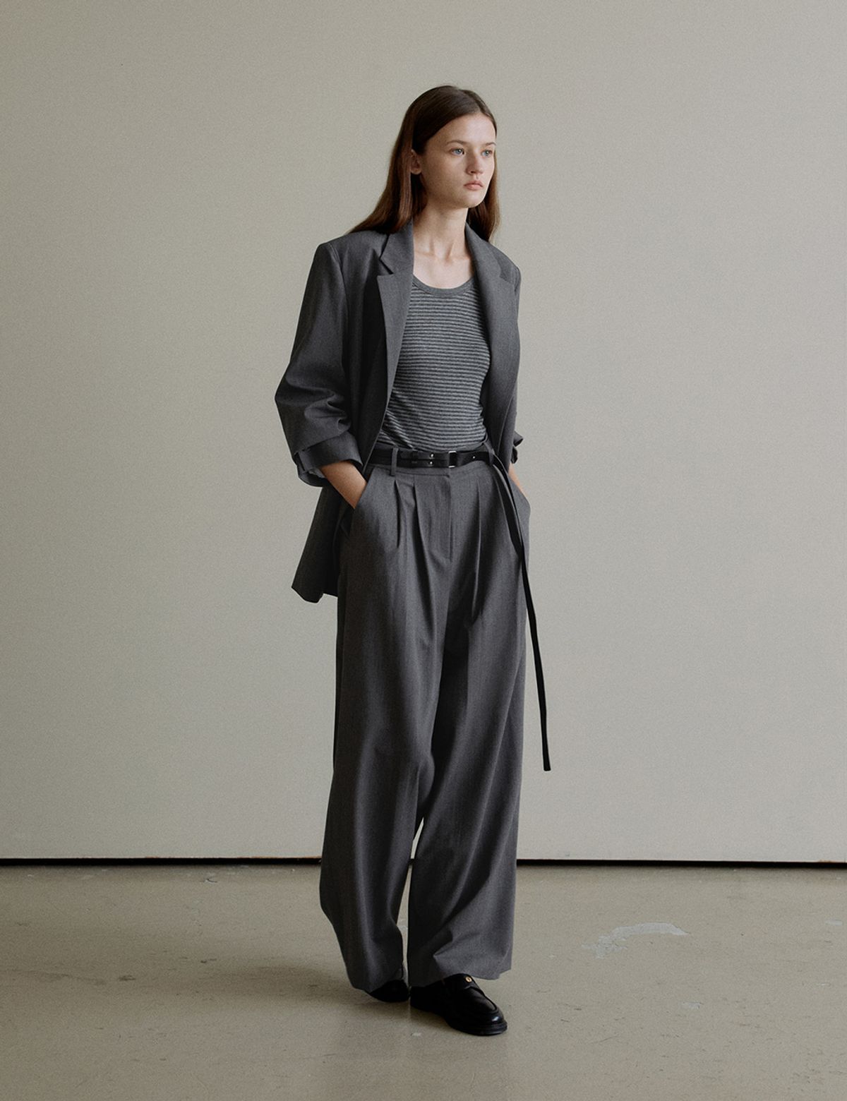 더엘로(THEELO) Wool blended two tuck wide pants (Gray)