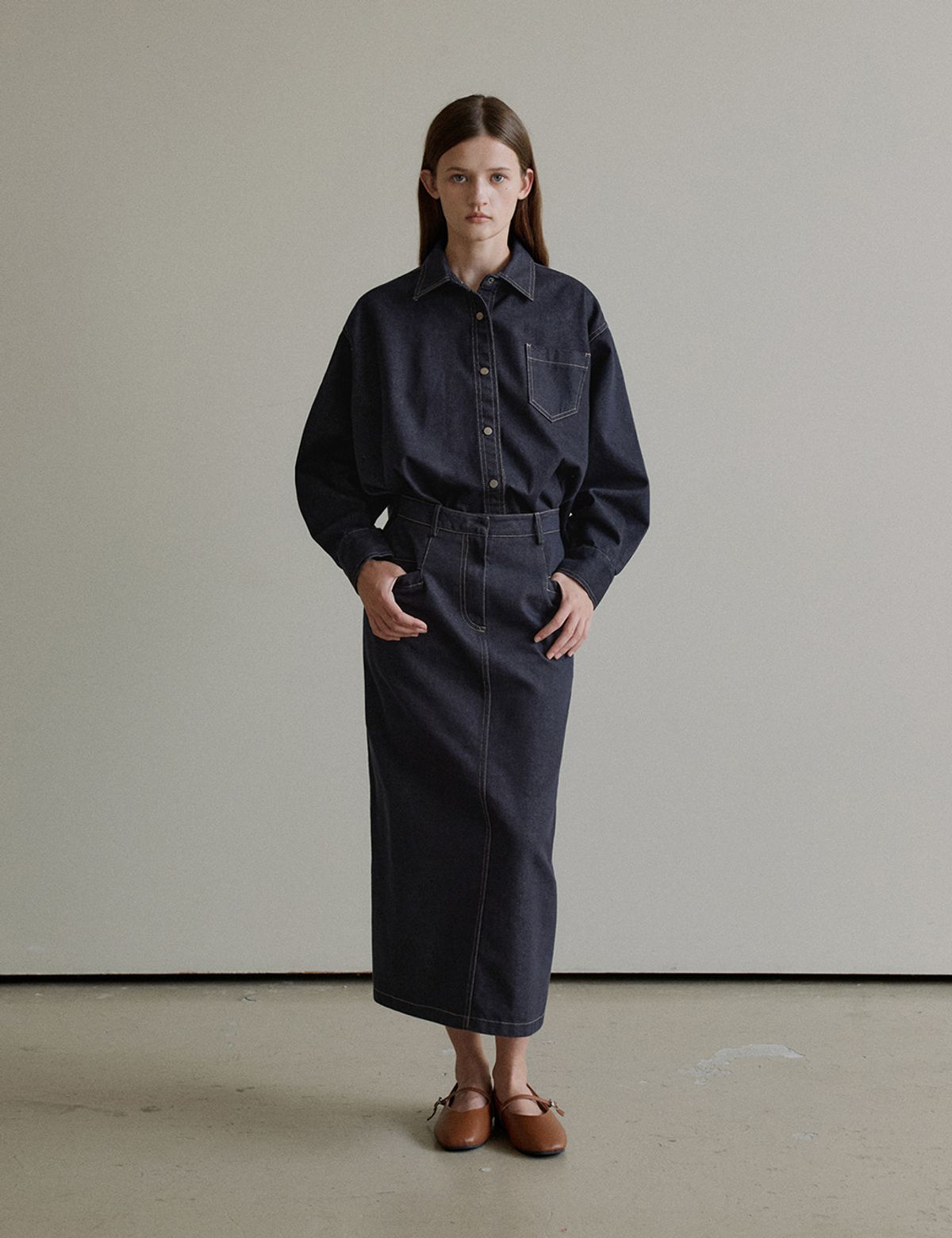 더엘로(THEELO) Long denim skirt (Blue)