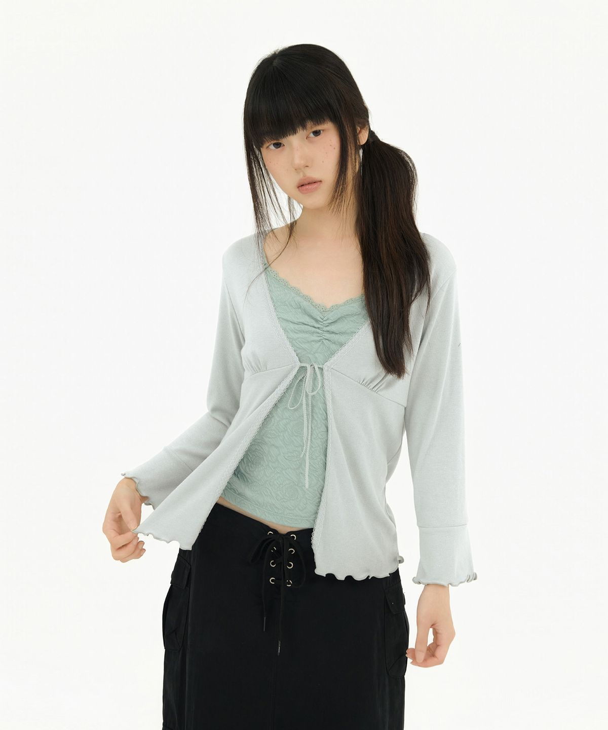 미레코(MIRECO) RIBBON GLITTER LACE CARDIGAN SKYBLUE
