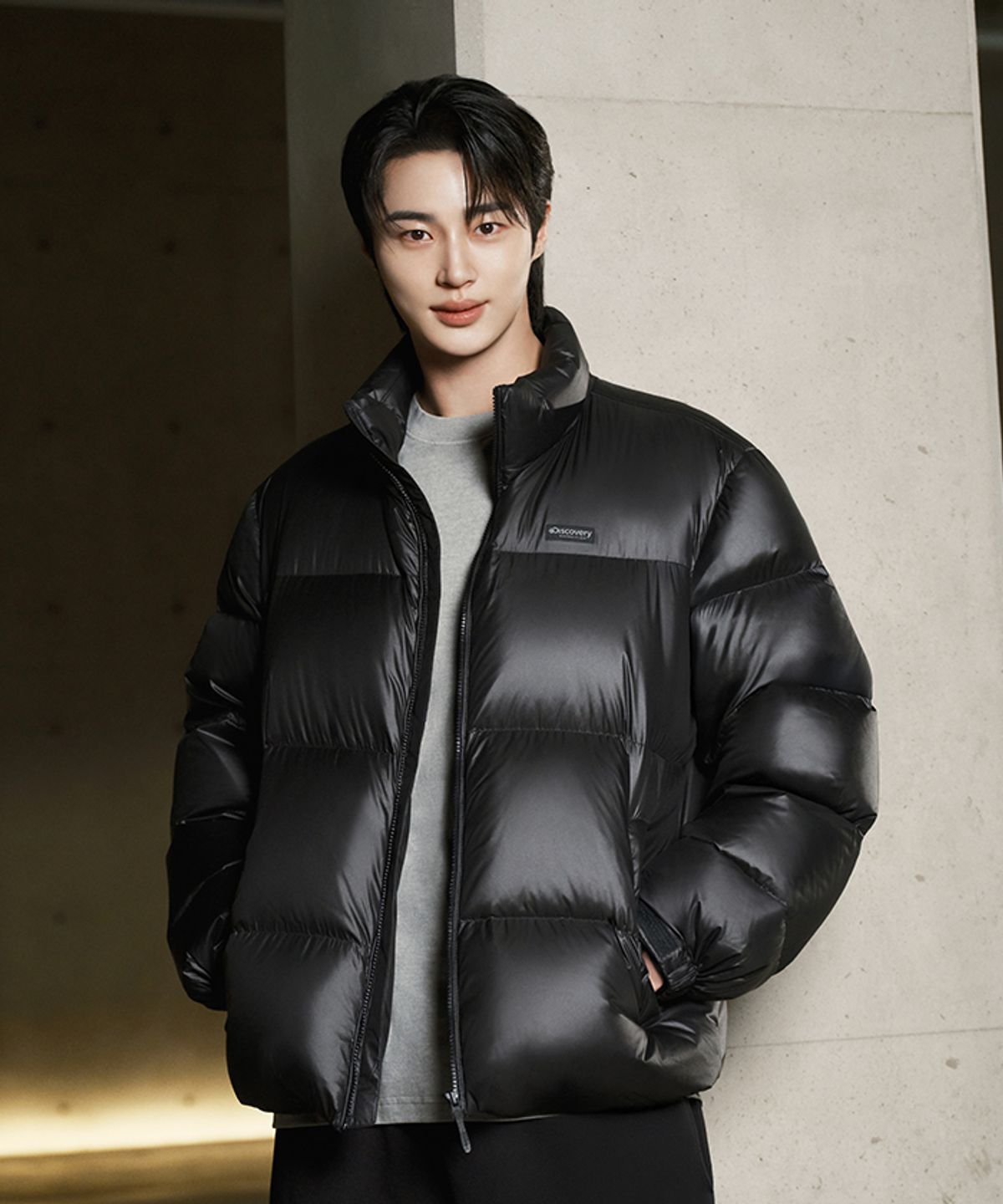디스커버리 익스페디션(DISCOVERY EXPEDITION) 유니 반슬리 다운 숏패딩 (Neon Black)