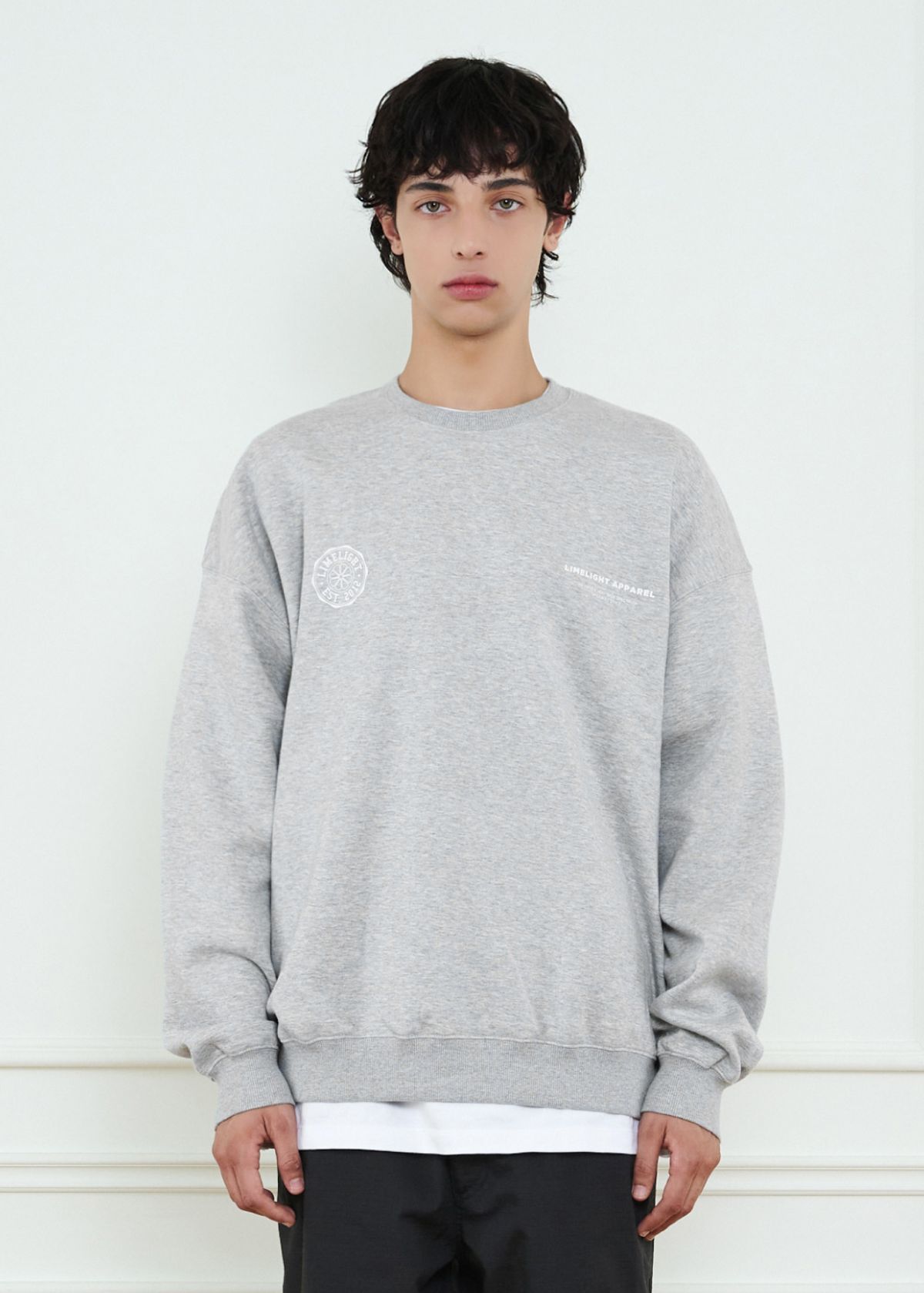 라임라잇 어패럴(LIMELIGHT APPAREL) 어패럴 라임 로고 스웨트셔츠 오버사이즈 (그레이 멜란지/화이트)