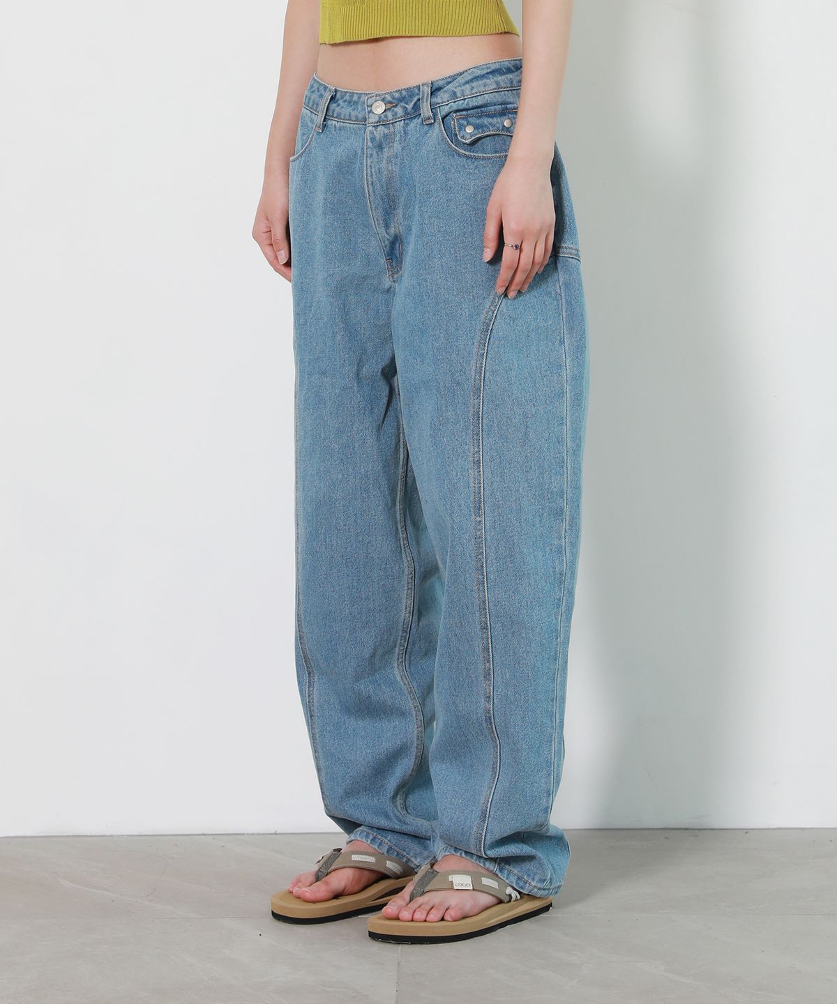 피스메이커(PIECE MAKER) DIVIDE STITCH BALLOON DENIM PANTS (LIGHT INDIGO)
