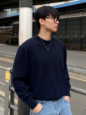 에센셜 라운드 크롭 니트 [NAVY]