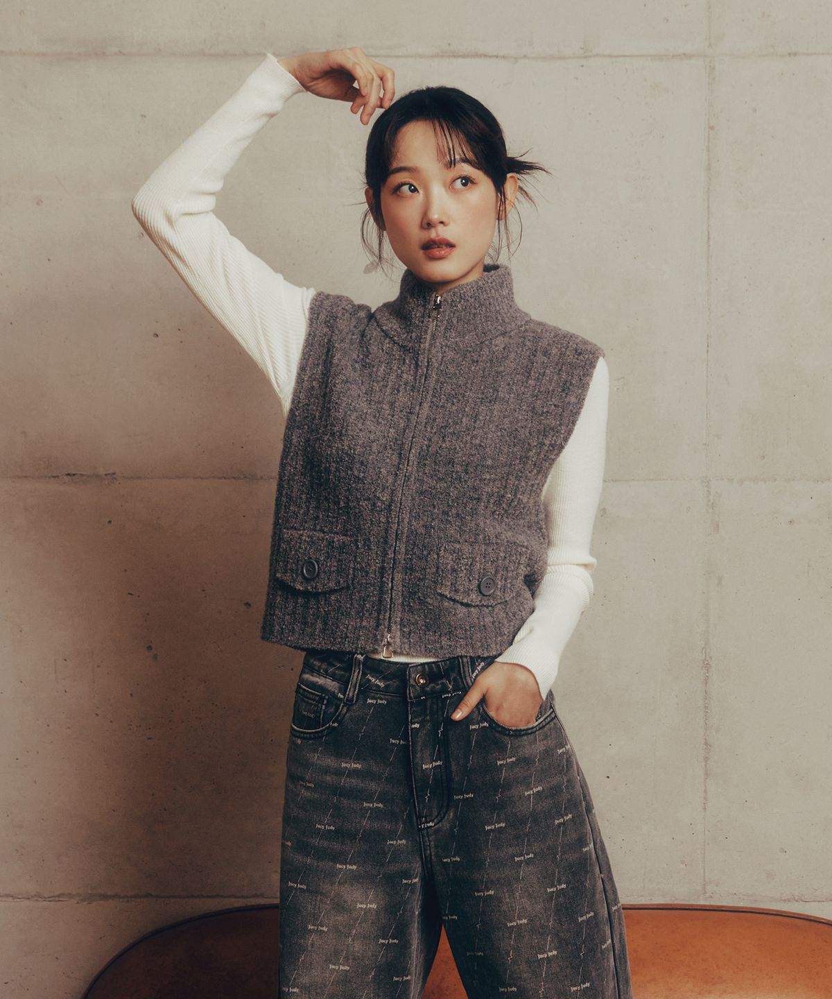 쥬시쥬디(JUCYJUDY) J부클풀집업니트베스트 JYKT720A
