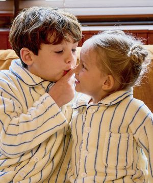 [2SET] 플러피 크리미 긴팔 키즈 수면 잠옷 세트