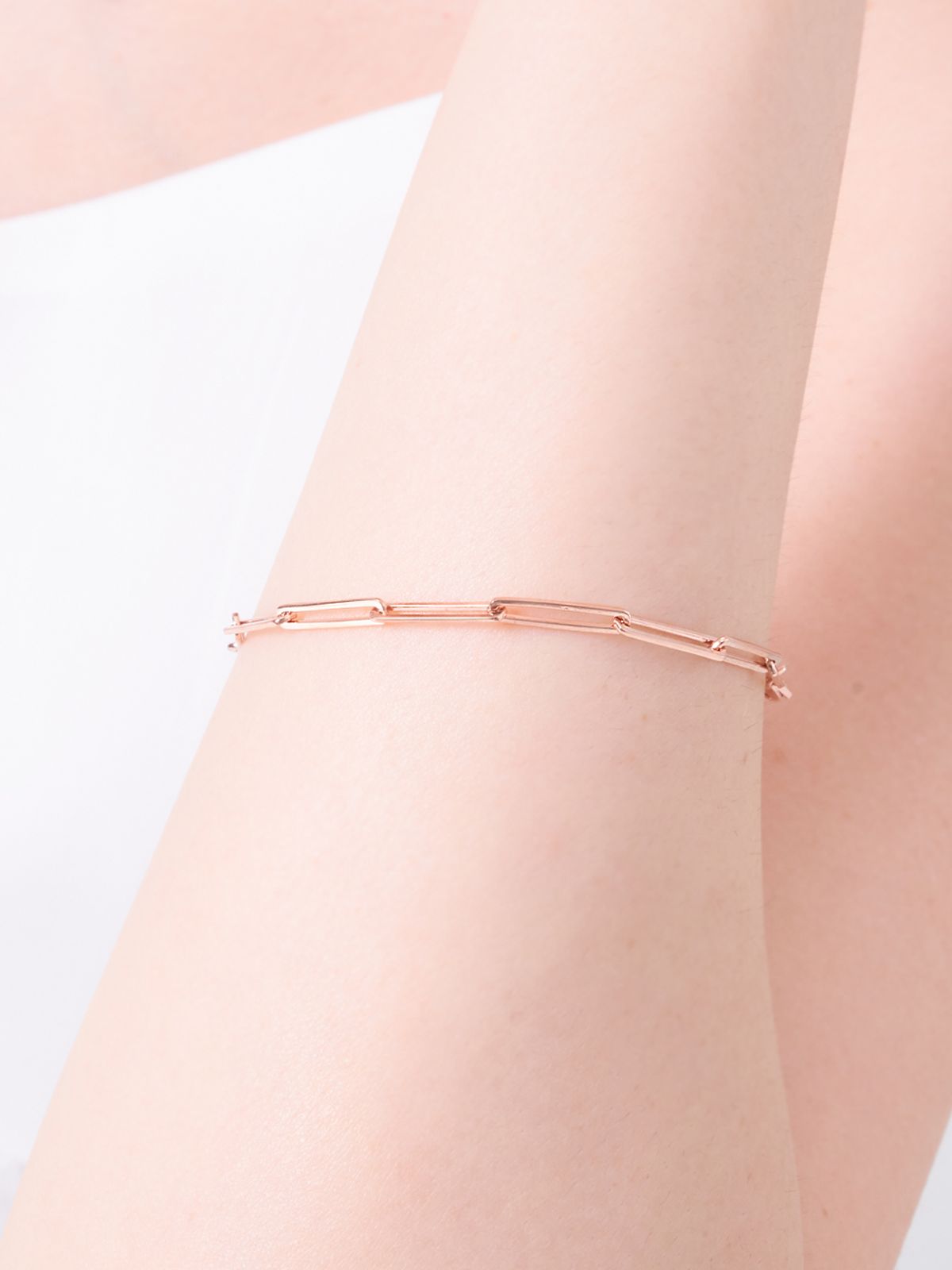 엘르주얼리(ELLEJEWELRY) 슬림 클립 체인 팔찌 ELBRBB106