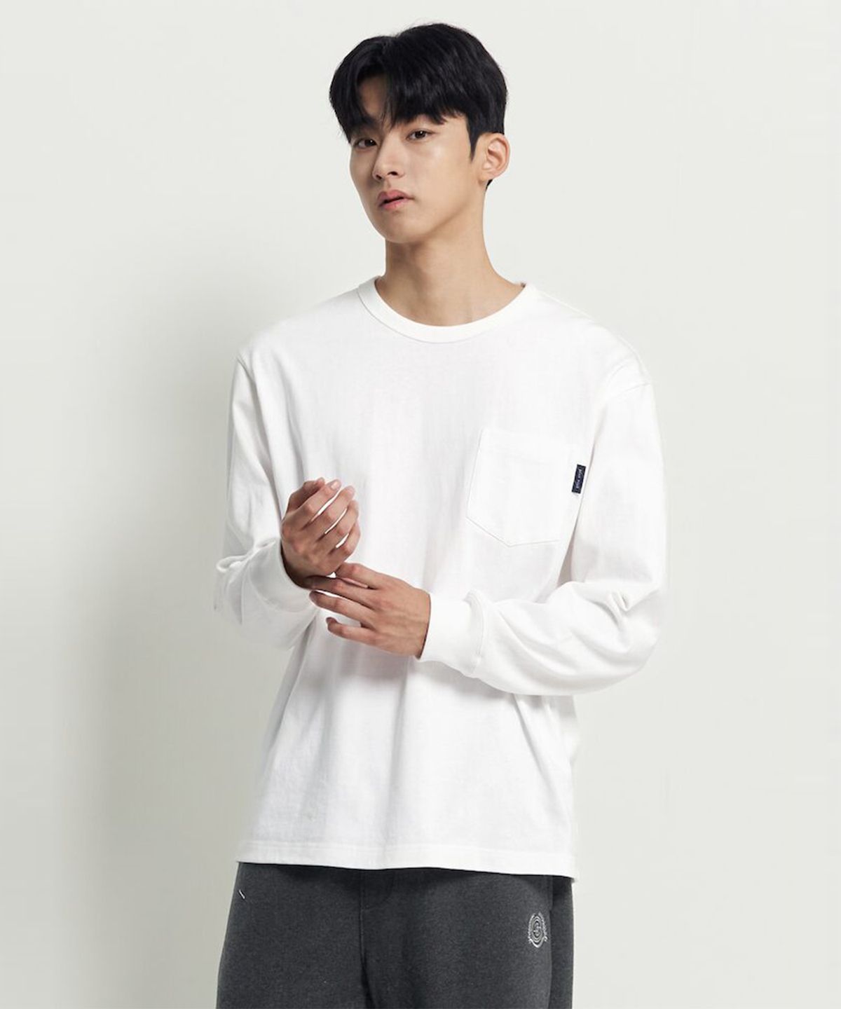 빈폴 멘(BEANPOLE MEN) 헤리티지 긴소매 라운드 티셔츠  아이보리