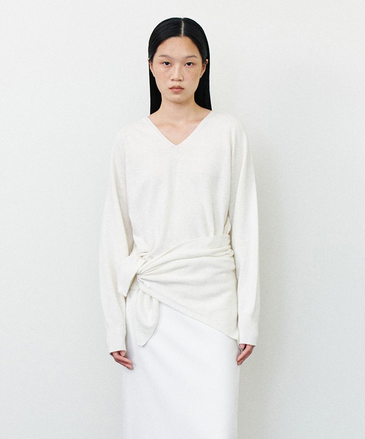 노티아(NOTIA) TRIANGLE KNIT WOOL SCARF - IVORY