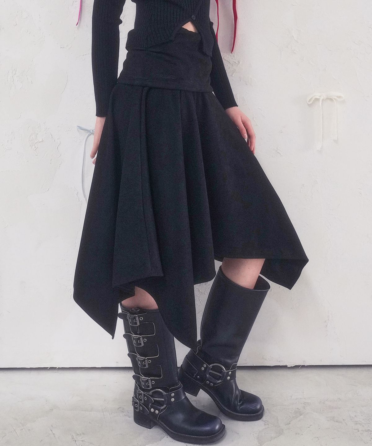 비바셔스(VIVACIOUS) Dune Wrap Suede Skirt BLACK
