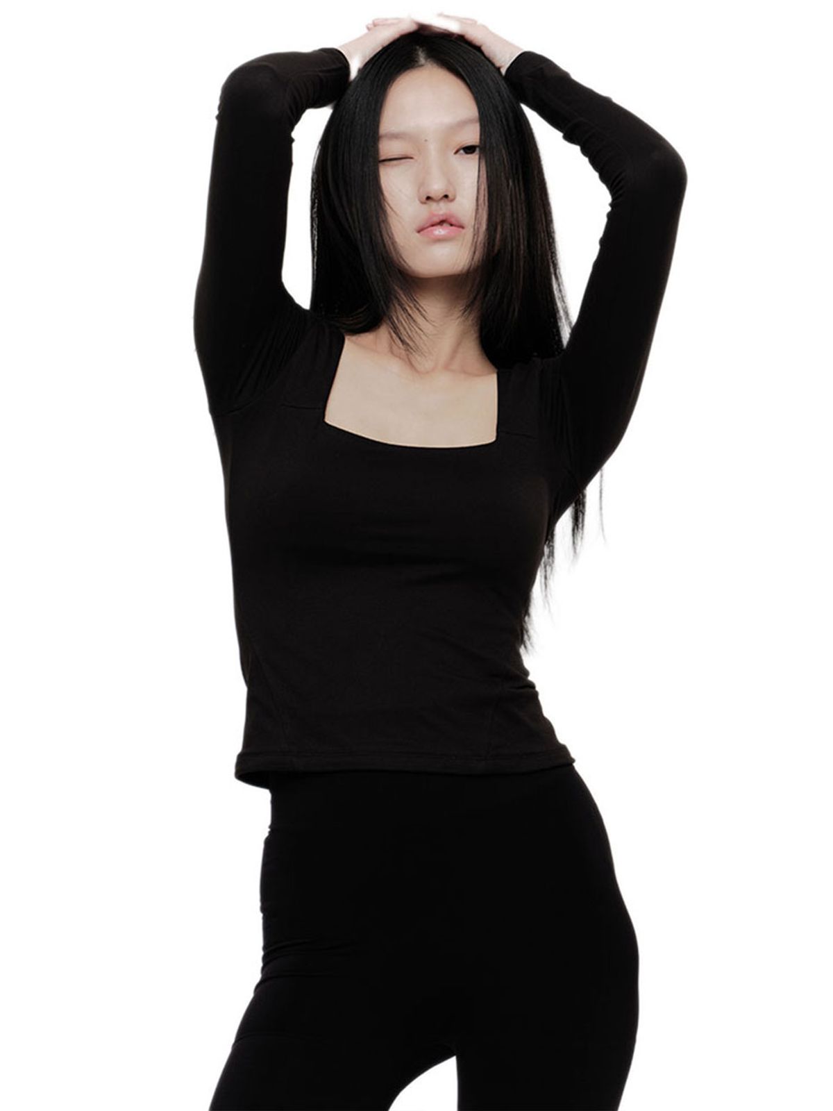 2000아카이브스(2000ARCHIVES) SQ NECK CONTOUR T (BLACK)