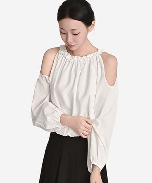 컷 아웃 숄더 블라우스_화이트