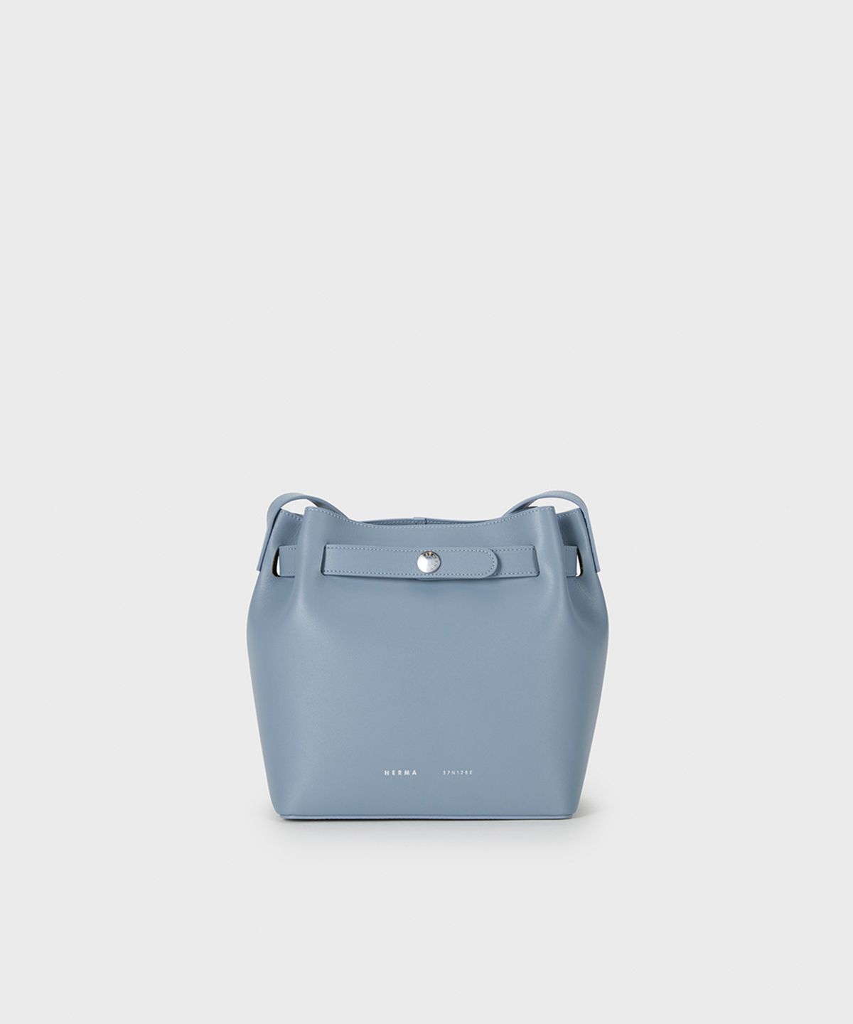 헤르마(HERMA) 벨트 버킷백 블루벨
