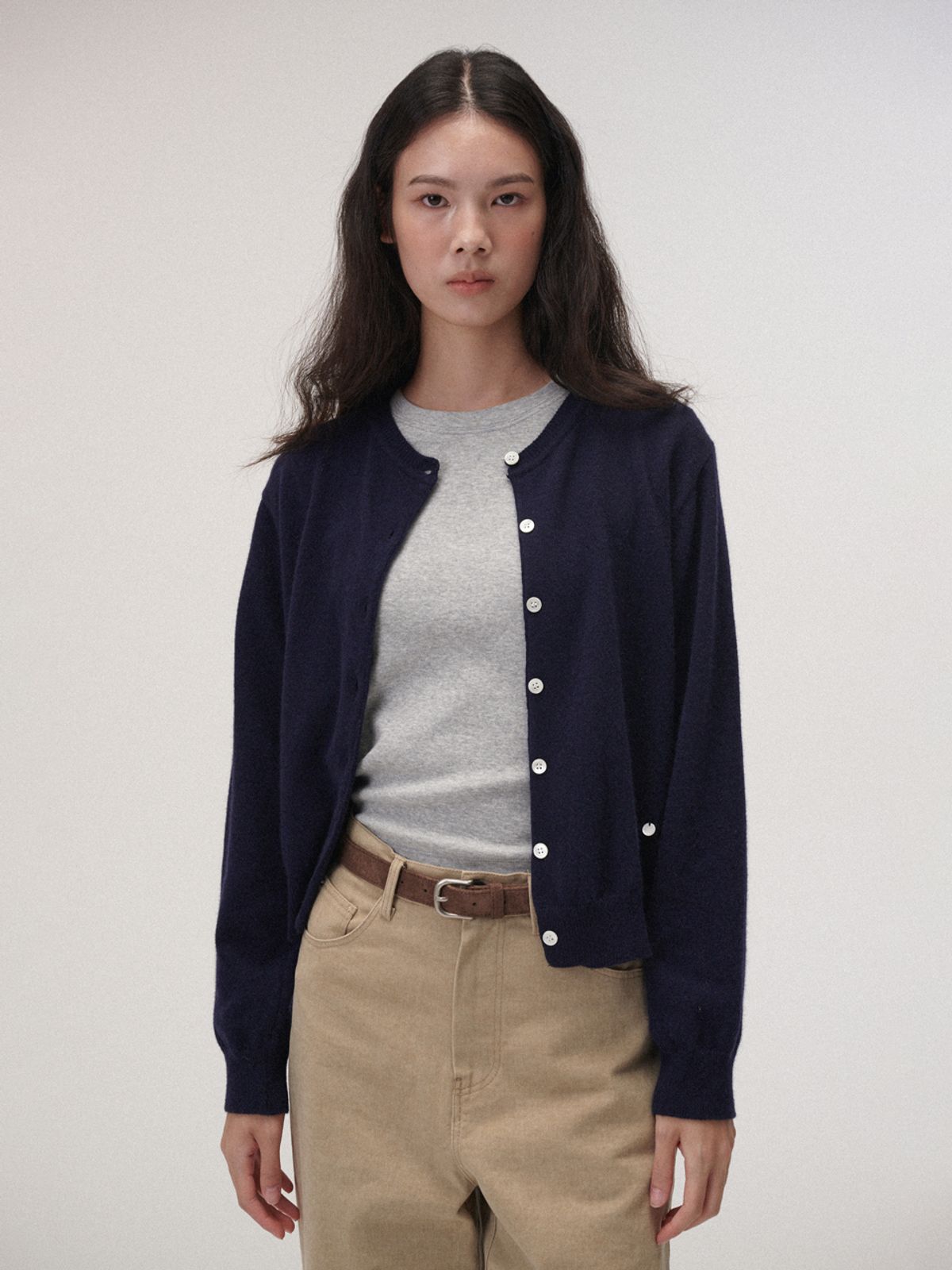 플라드주르(PLATDUJOUR) Camel round cardigan (Navy)