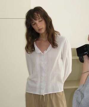 Loe frill blouse - Ivory