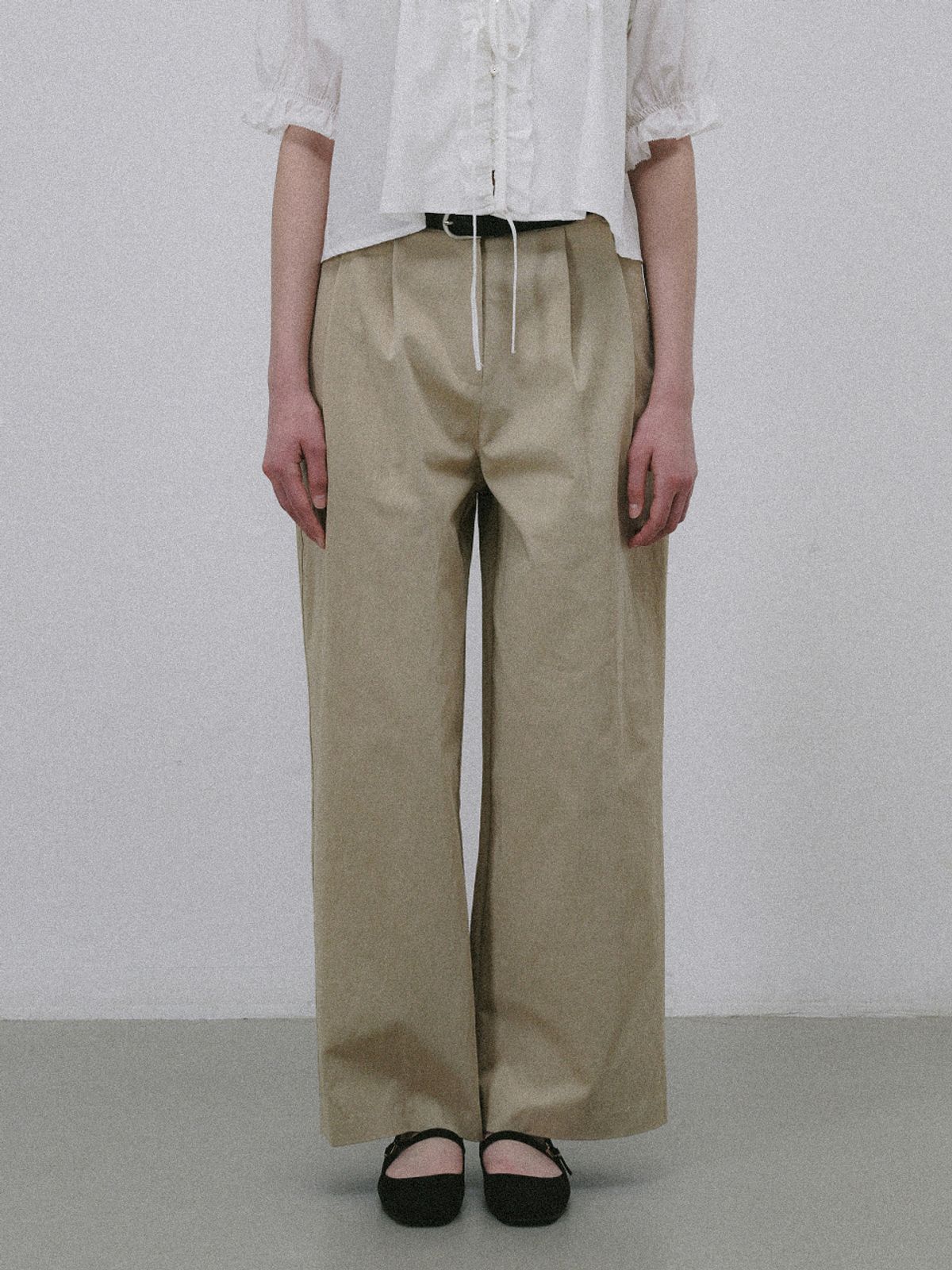 플라드주르(PLATDUJOUR) Wide Two tuck pants (Beige)