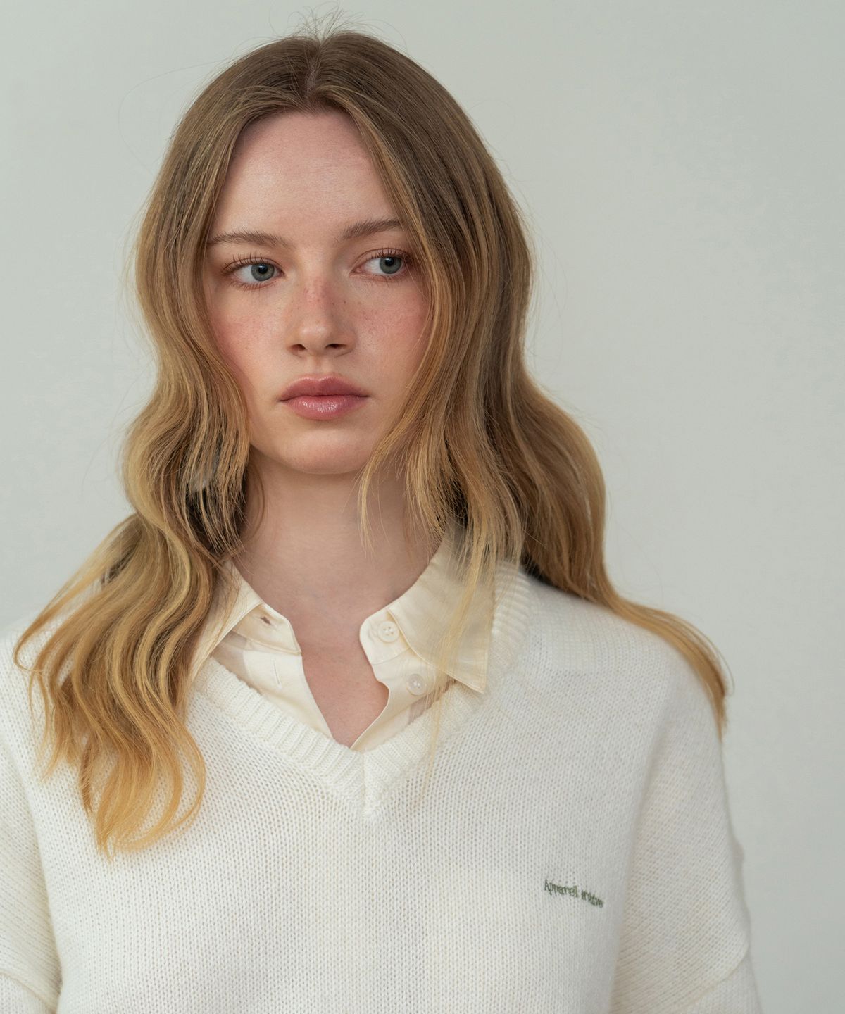 어패럴아카이브(APPAREL ARCHIVE) Dave alpaca v-neck knit - Ivory