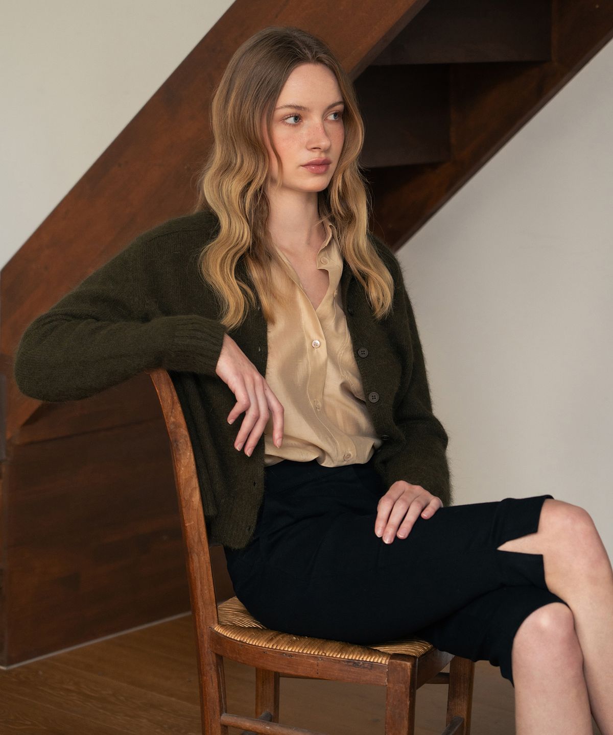 어패럴아카이브(APPAREL ARCHIVE) Helin angora round cardigan - Khaki